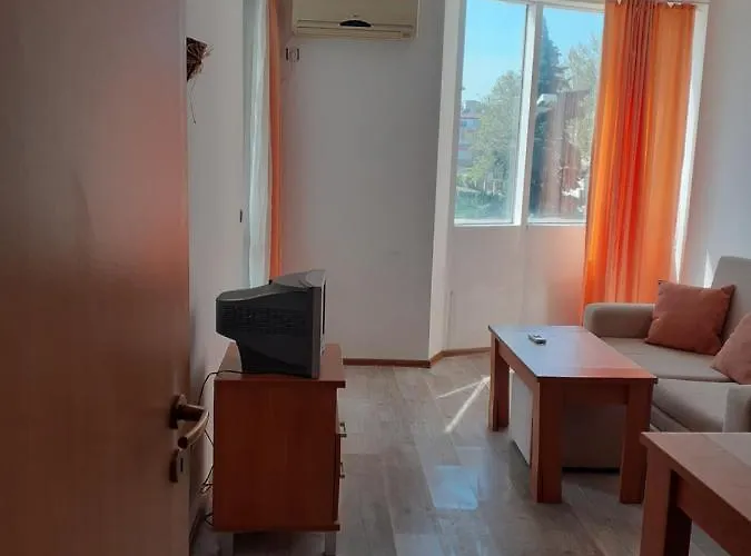 полюси 2 Sunny Beach